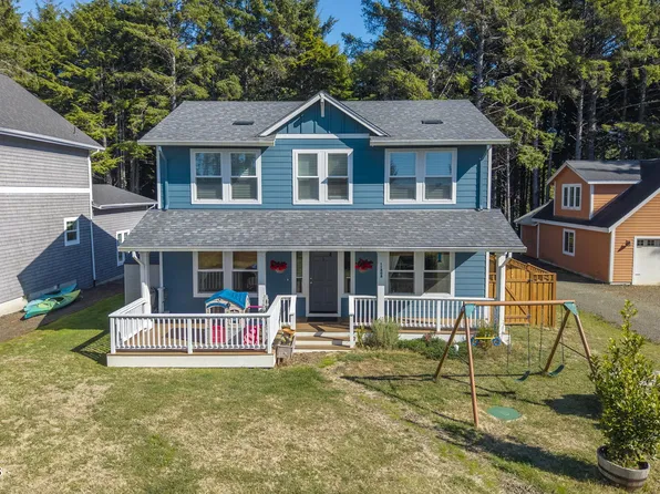 11408 NE Coos St, Newport, OR 97365