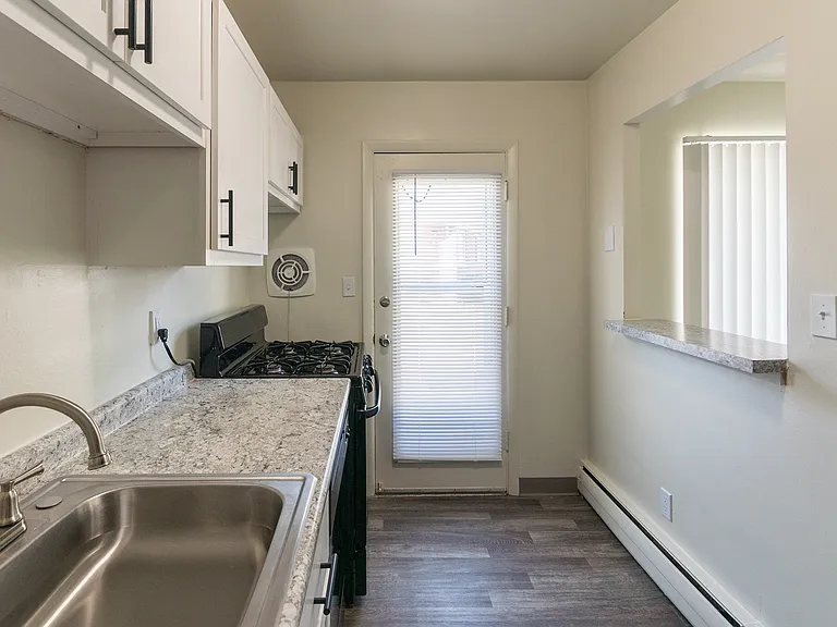 Colonial Ridge — Photo 12
