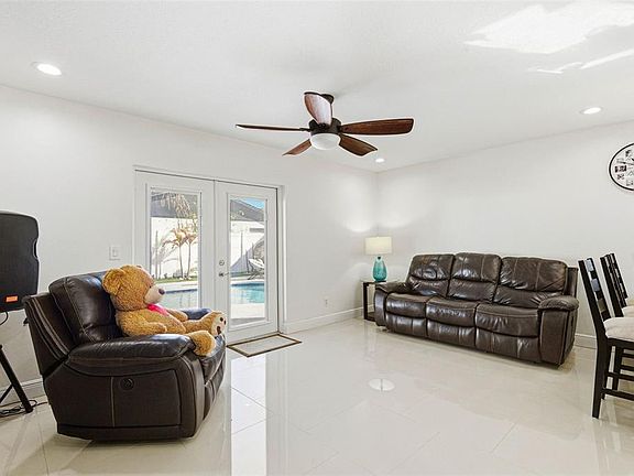 5th image of 6415 WINDWOOD COURT
