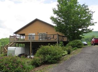 866 Bakers Creek Rd, Burnsville, NC 28714