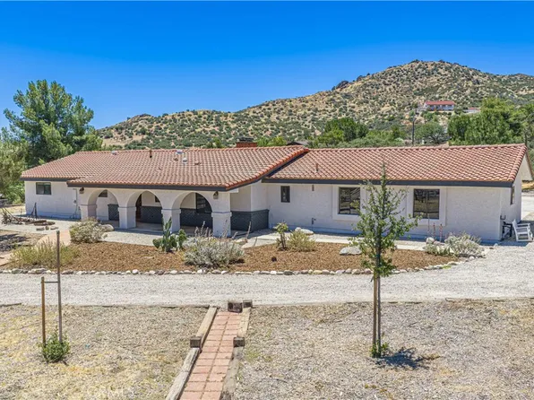 11820 Darling Rd, Agua Dulce, CA 91390