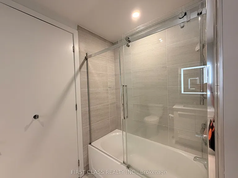 8 Cumberland St #3604 — Photo 19