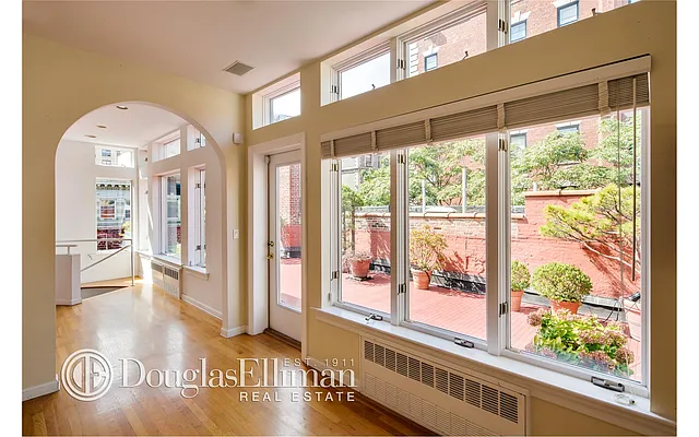Sold by Douglas Elliman | media 33