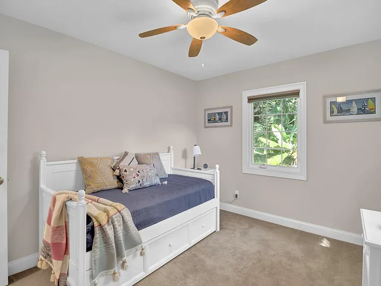 1526 Pelican Ln — Photo 11