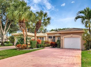 9620 Crescent View Dr N, Boynton Beach, FL 33437