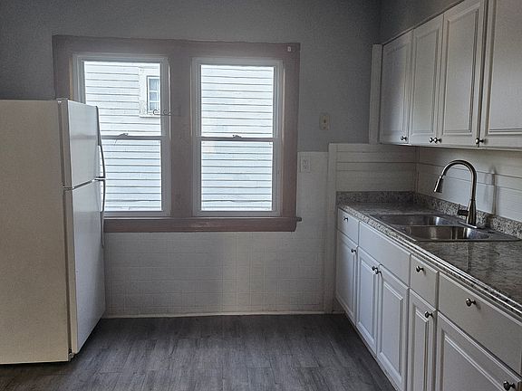 5th image of 11430 Methyl Ave APT 1