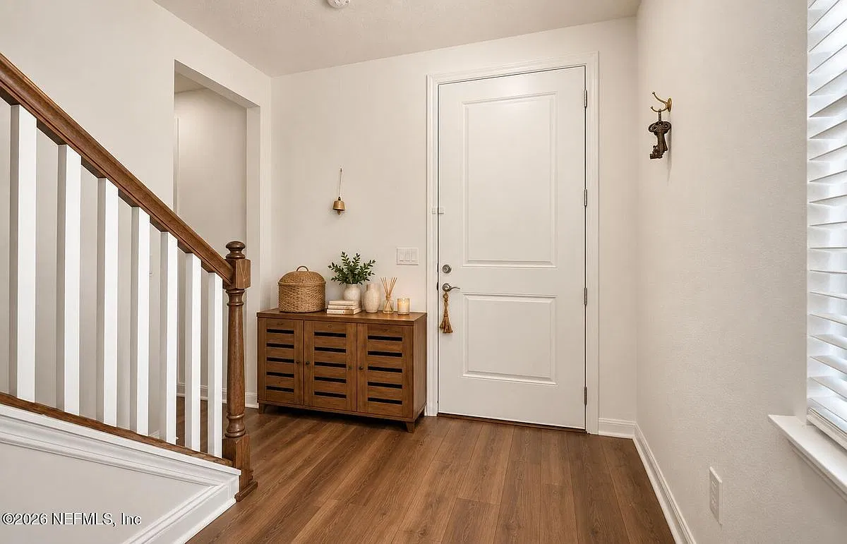 5 bed, 3.0 bath, 2487 sqft, $3,150 — Photo 4
