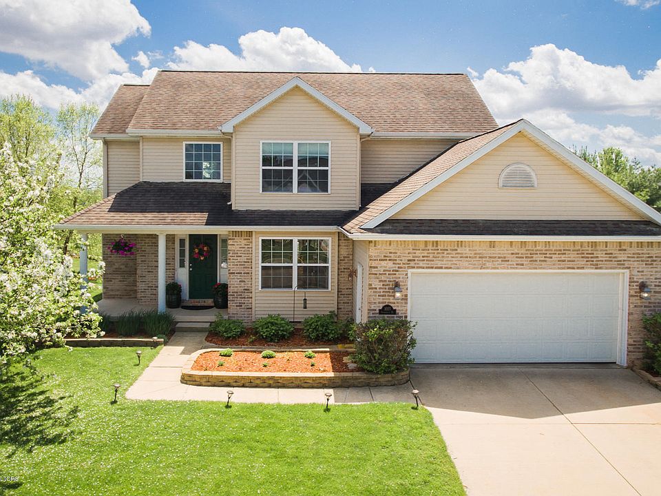1st image of 1015 Foxborough Dr