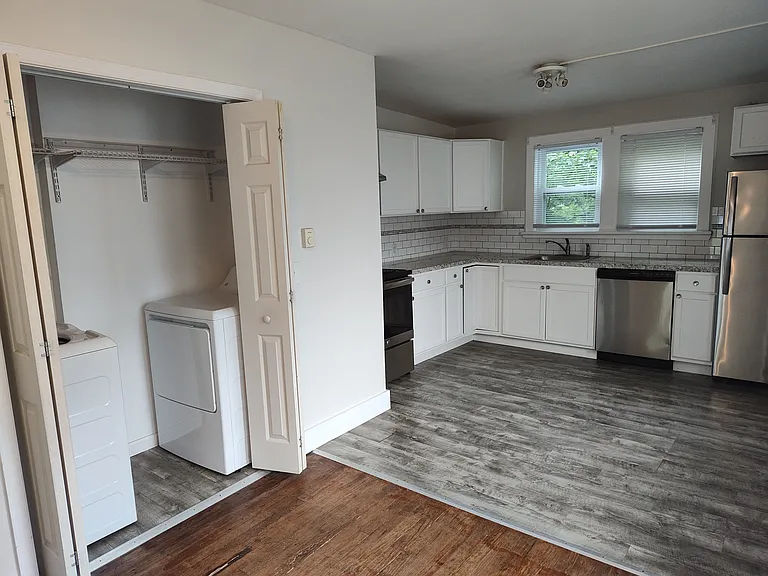 1797 N Main St — Photo 1