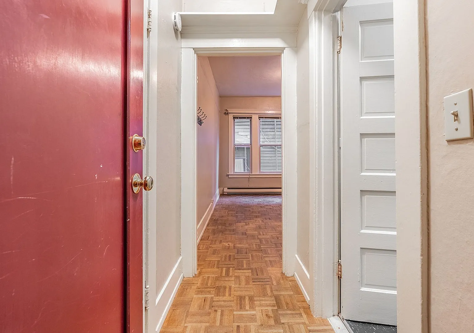 El Mondo Apartments — Photo 4