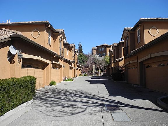 2nd image of 8004 Vertine Ct