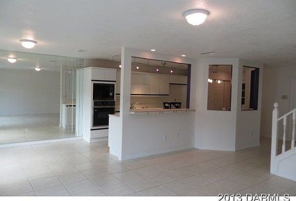 5th image of 2946 Sea Oats Cir
