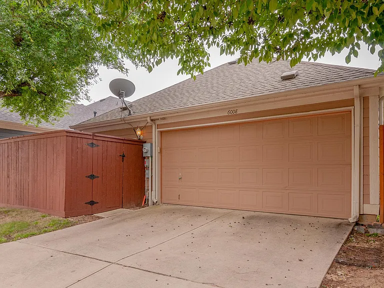 6008 Frost St — Photo 23