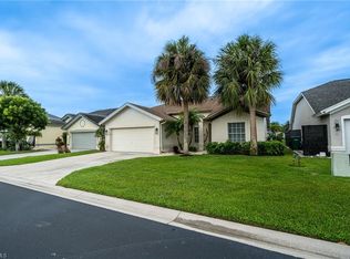 7712 Citrus Hill Ln, Naples, FL 34109
