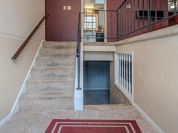 3rd image of 7312 Mariposa Dr