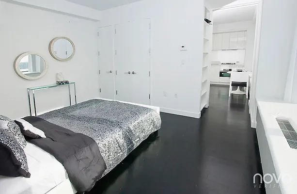 Rented by NOVO | media 77