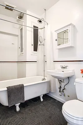 Sold by Compass | media 16