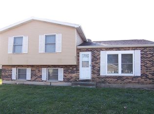 625 Morningside Dr, Round Lake Beach, IL 60073