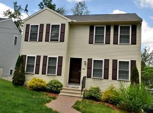 20 El Caney Rd, Worcester, MA 01603