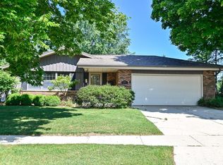 5788 Rustic Ln, Greendale, WI 53129