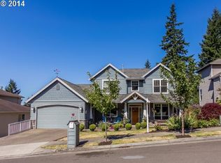 10225 SE Champagne Ln, Happy Valley, OR 97086
