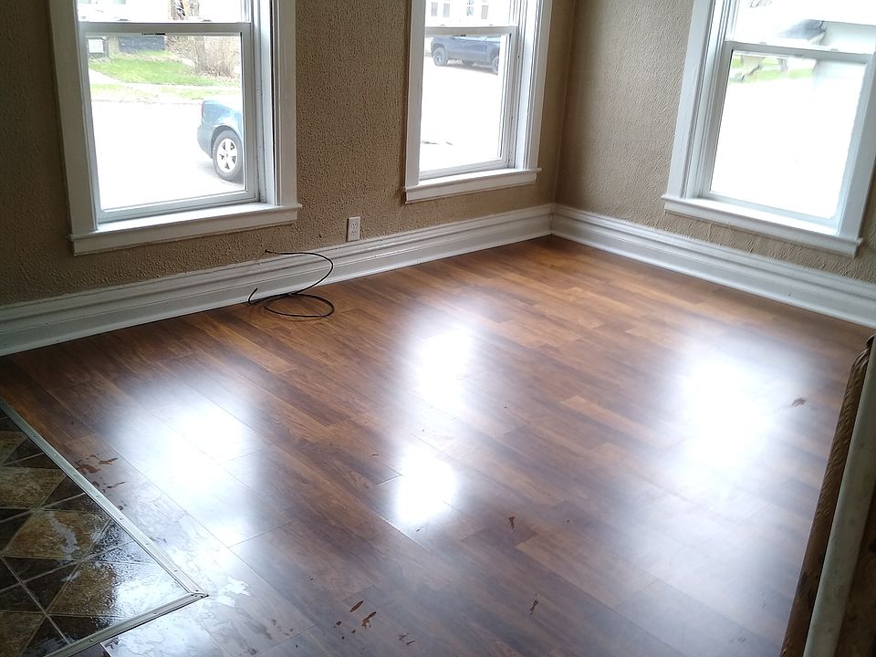 1st image of 104 S McKenzie Ave #1