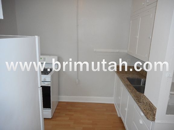 5th image of 222 N. West Temple