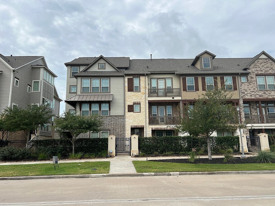 1st image of 9643 Towne Lake Pkwy