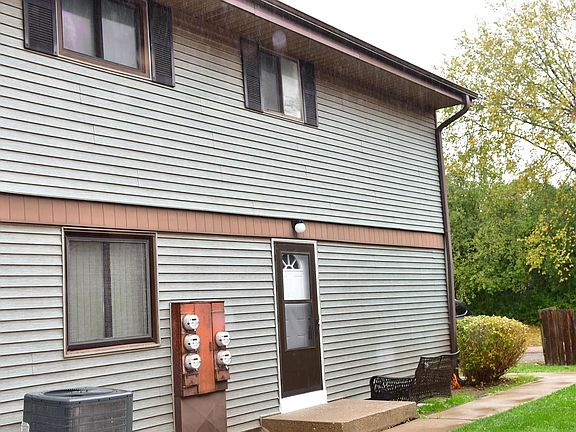 2nd image of 6938 N Raintree DRIVE #D