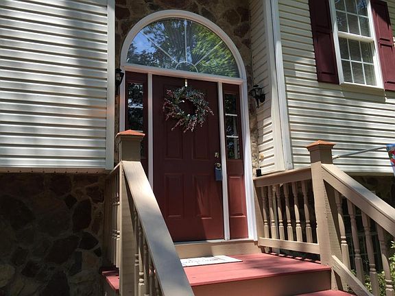 4th image of 2733 Timberwood Ln