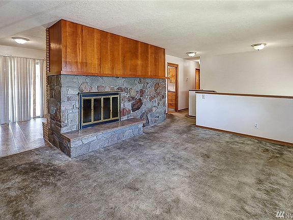 3rd image of 404 N 17th Ave