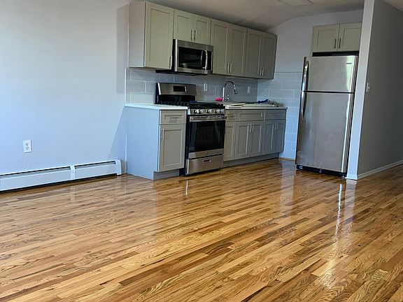 5th image of 3407 Bruner Ave #L