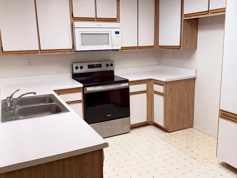 2800 Keller Dr #158 — Photo 3