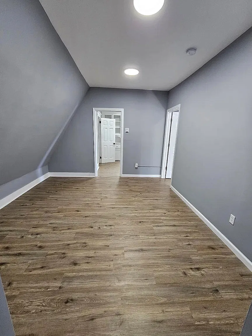 3 bed, $1,895 — Photo 3