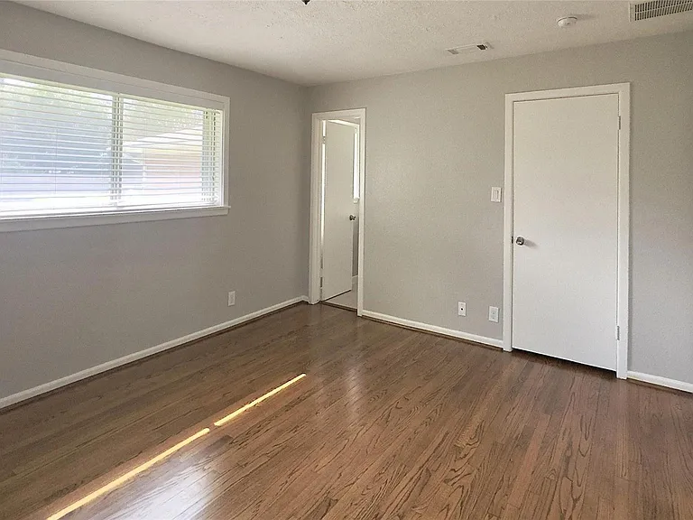 1418 Murrayhill Dr — Photo 23