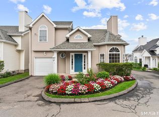 Colonial Court, Stamford, CT 06906