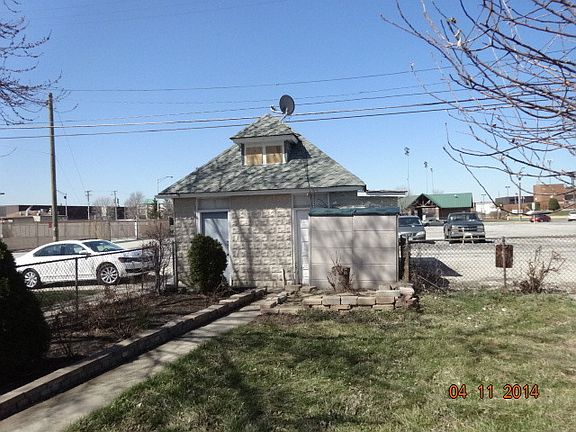 3rd image of 1000 N 24th Ave