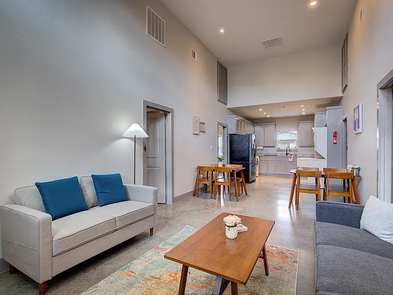 604 Maple St #2 — Photo 10