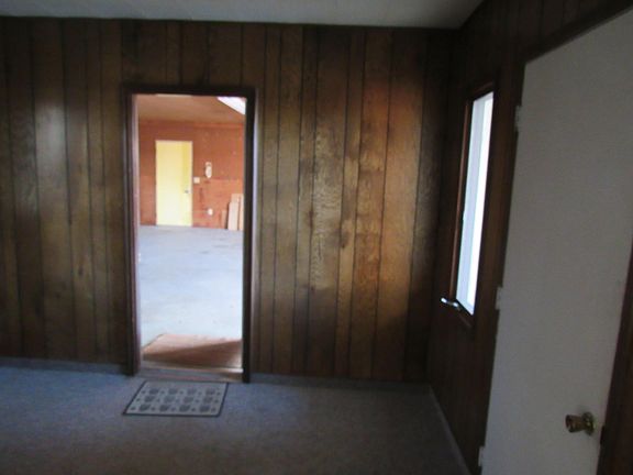 3rd image of 318 N Main St