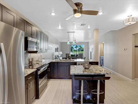 5th image of 14271 Hickory Links Ct APT 1315
