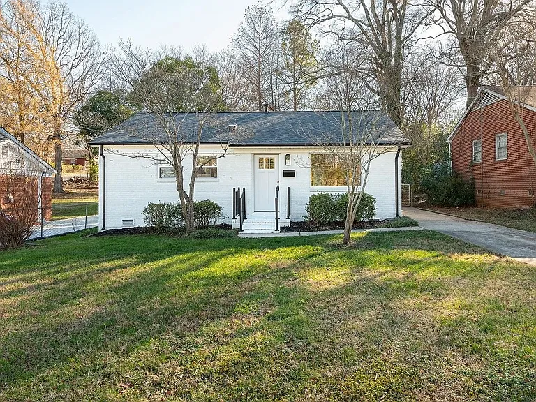 1730 Dallas Ave — Photo 9