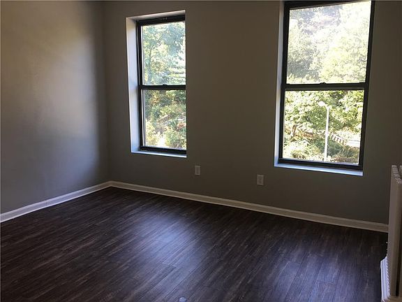 5th image of 422 Saint Nicholas Ave APT 3S