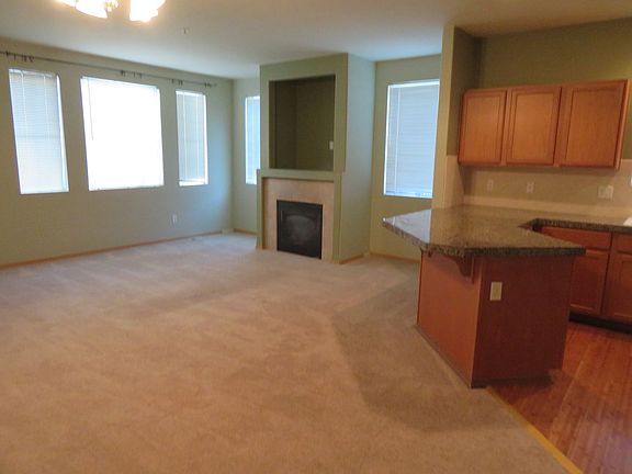2nd image of 2125 Bobs Hollow Ln Unit B