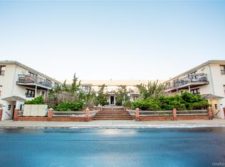 65 W Broadway #2G, Long Beach, NY 11561