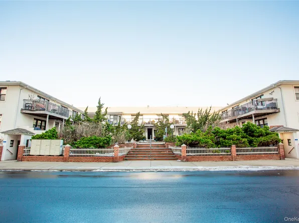 65 W Broadway #2G, Long Beach, NY 11561