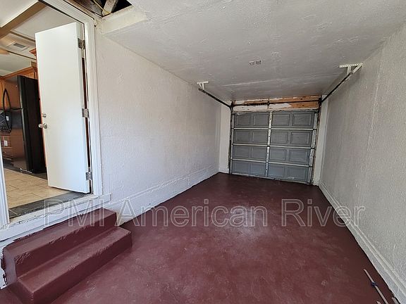 5th image of 6000 McLaren Ave
