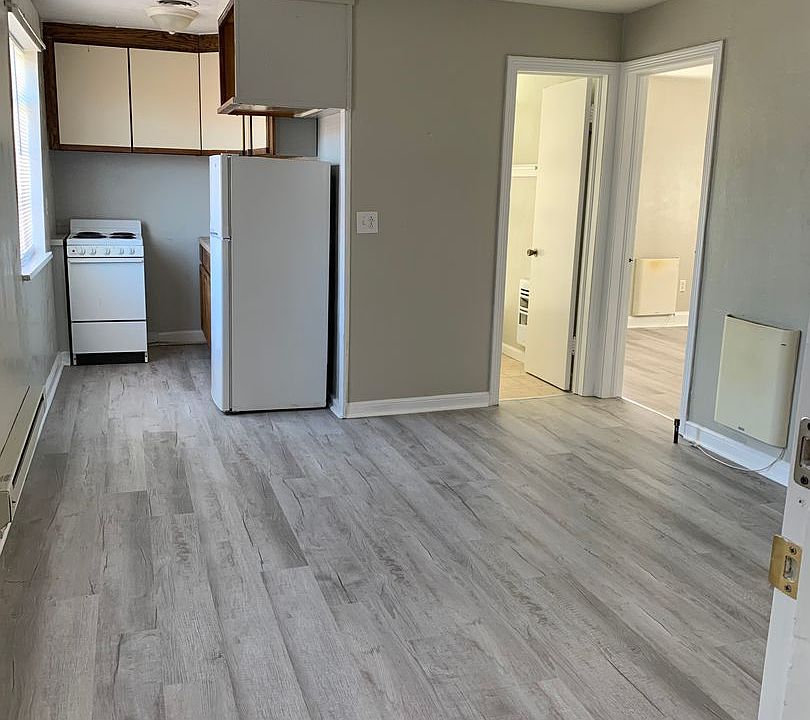 1st image of 1427 Lewis St APT 4