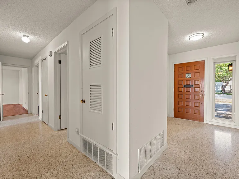 6501 Mesa Dr — Photo 18