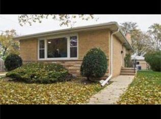 1833 Ash St, Des Plaines, IL 60018