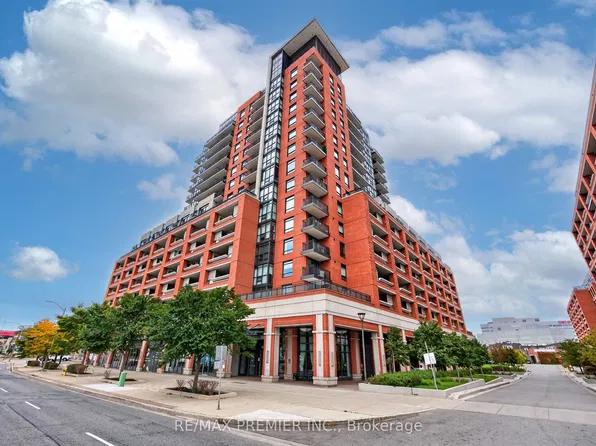 3091 Dufferin St #704, Toronto, ON M6A 0C4